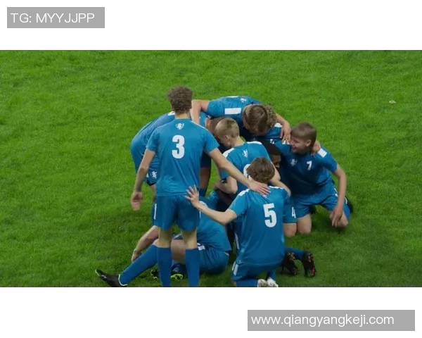 足球明星培西的职业生涯与成就揭秘及其对足球的影响分析